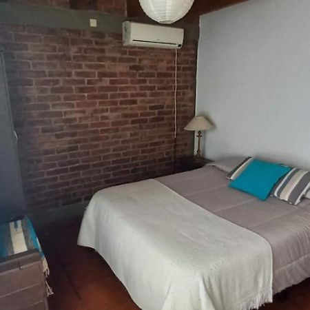 Casa Confortable - Parque Central - Estacionamiento, Patio, 3 Banos, 5 Habitaciones - La Cieneguita 外观 照片