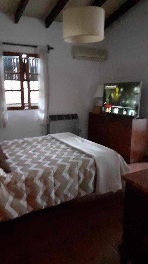 Casa Confortable - Parque Central - Estacionamiento, Patio, 3 Banos, 5 Habitaciones - La Cieneguita 外观 照片
